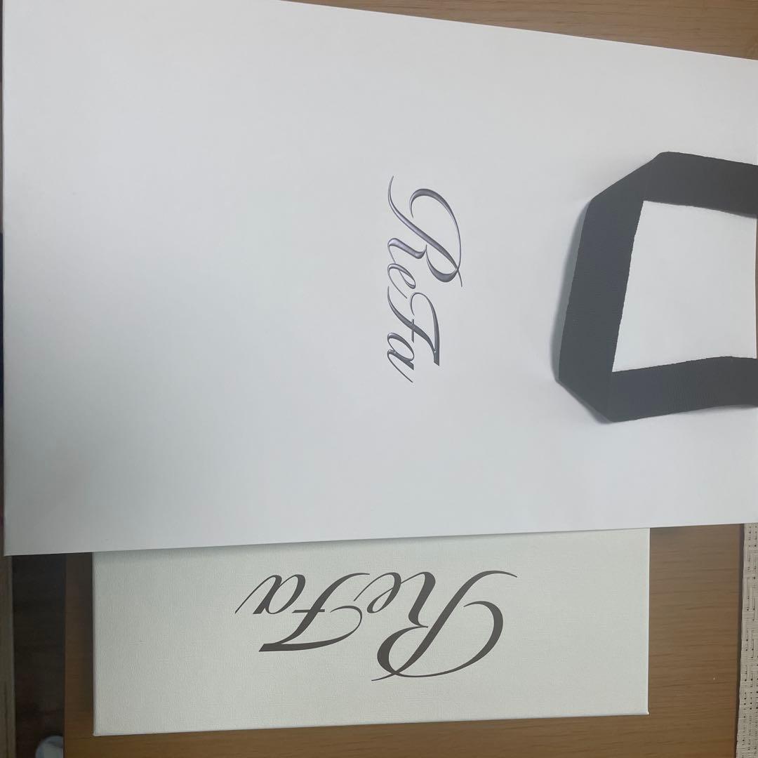 りんご　ReFa ATLE BRUSH RAY ヘアブラシ