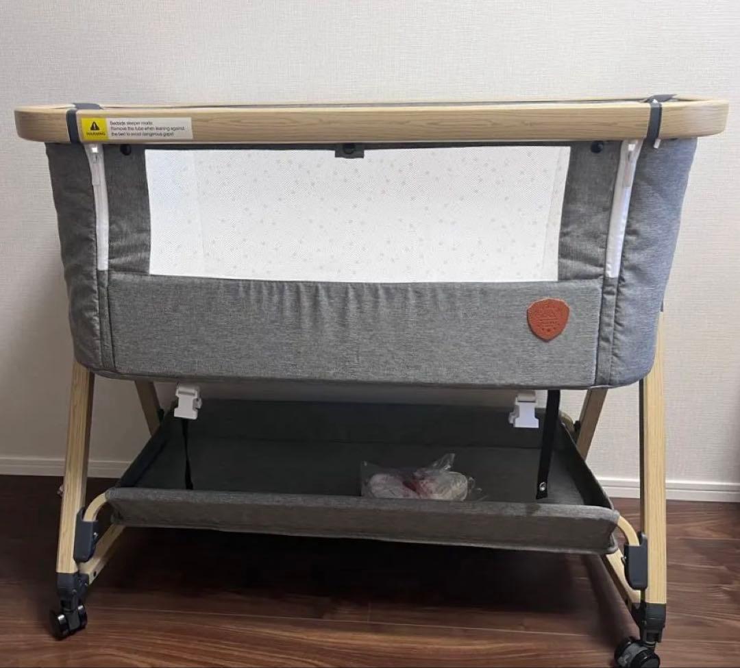 美品 ベビーベッド　折りたたみ式