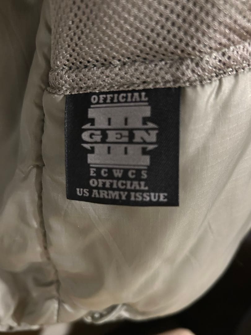 【米軍実物】ECWCS GEN3 LEVEL7 M-R 2007年製