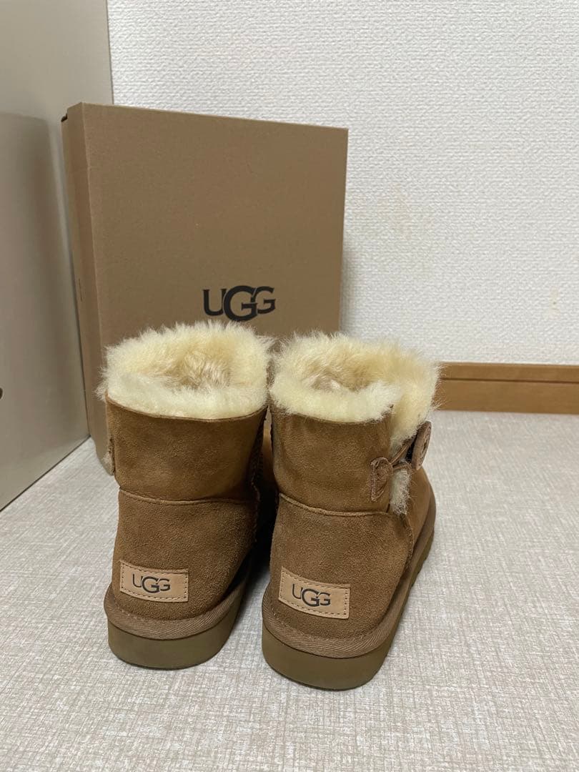 ⭐︎UGG⭐︎ムーンブーツ24cm未使用に近い