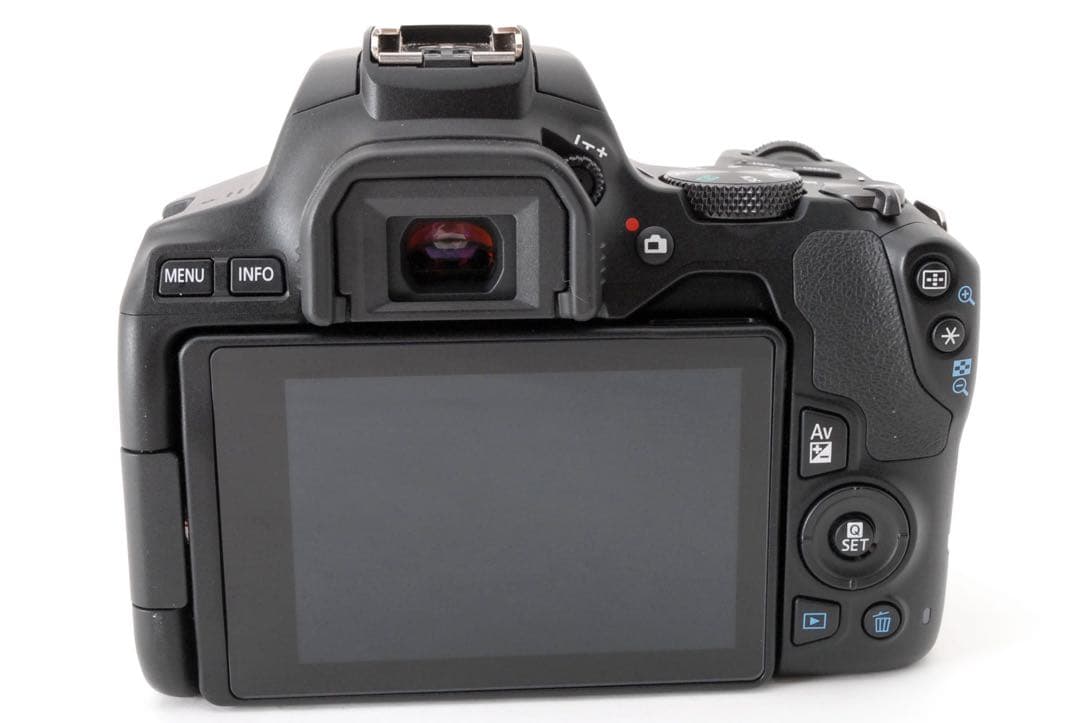 デジタル一眼レフカメラcanon kiss x10標準＆望遠＆単焦点レンズセット