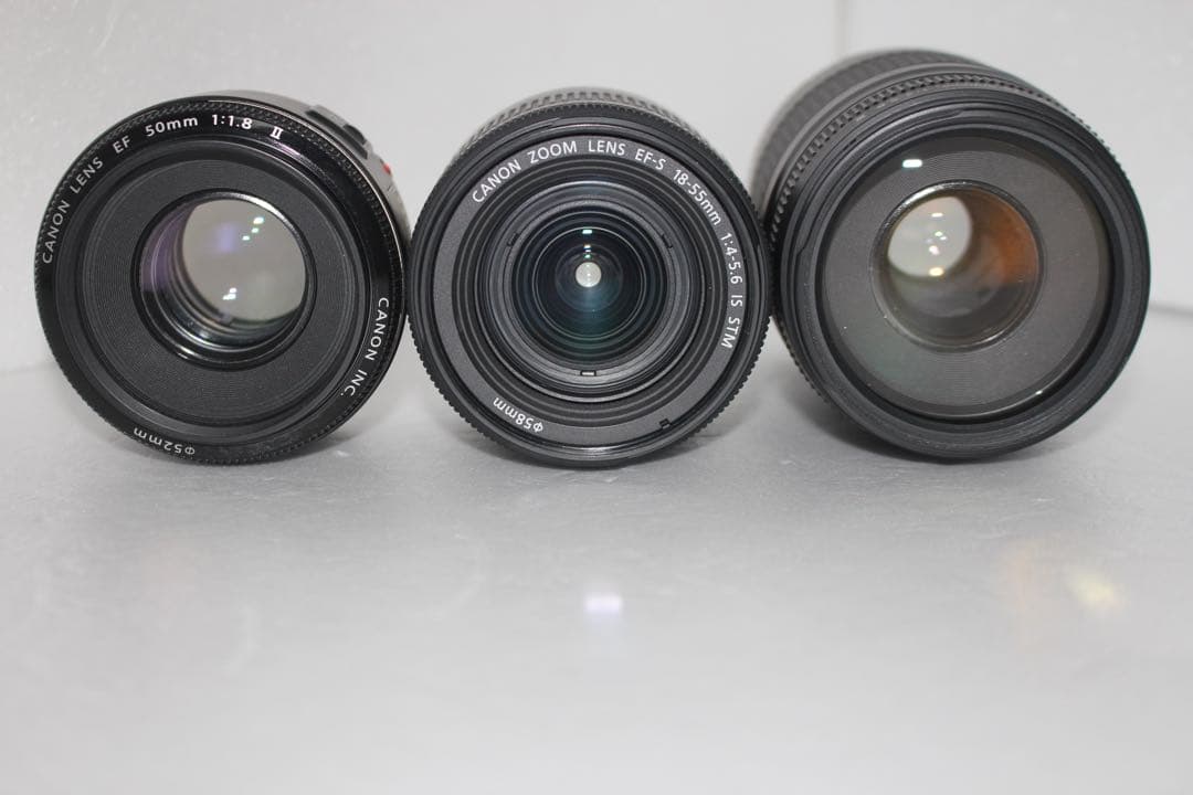 デジタル一眼レフカメラcanon kiss x10標準＆望遠＆単焦点レンズセット