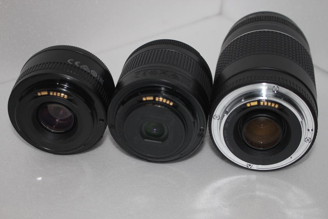 デジタル一眼レフカメラcanon kiss x10標準＆望遠＆単焦点レンズセット