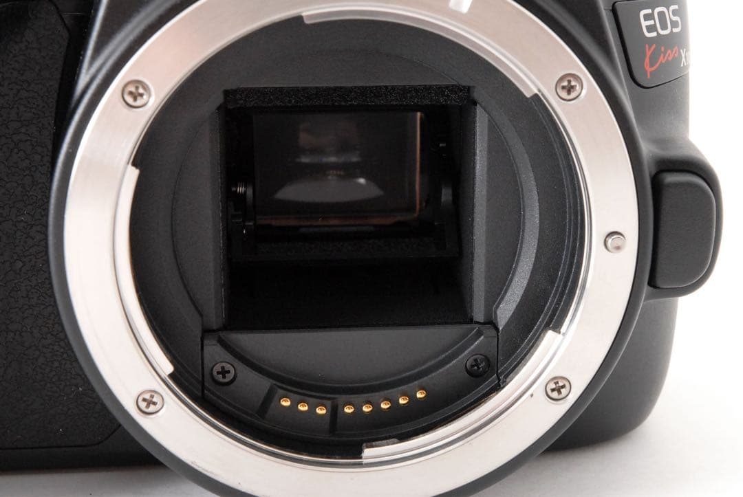 デジタル一眼レフカメラcanon kiss x10標準＆望遠＆単焦点レンズセット