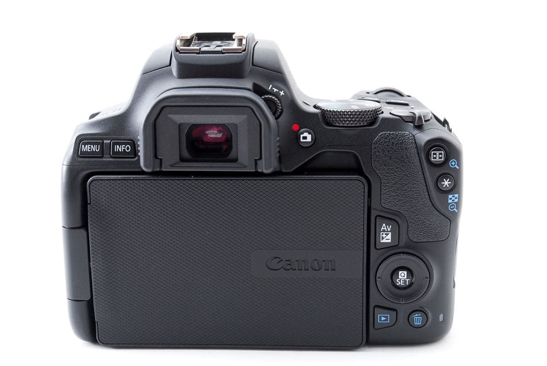 デジタル一眼レフカメラcanon kiss x10標準＆望遠＆単焦点レンズセット