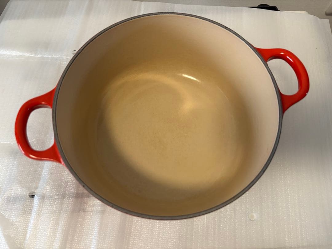 【美品】ル・クルーゼ シグニチャー ココット・ロンド 20cm チェリーレッド