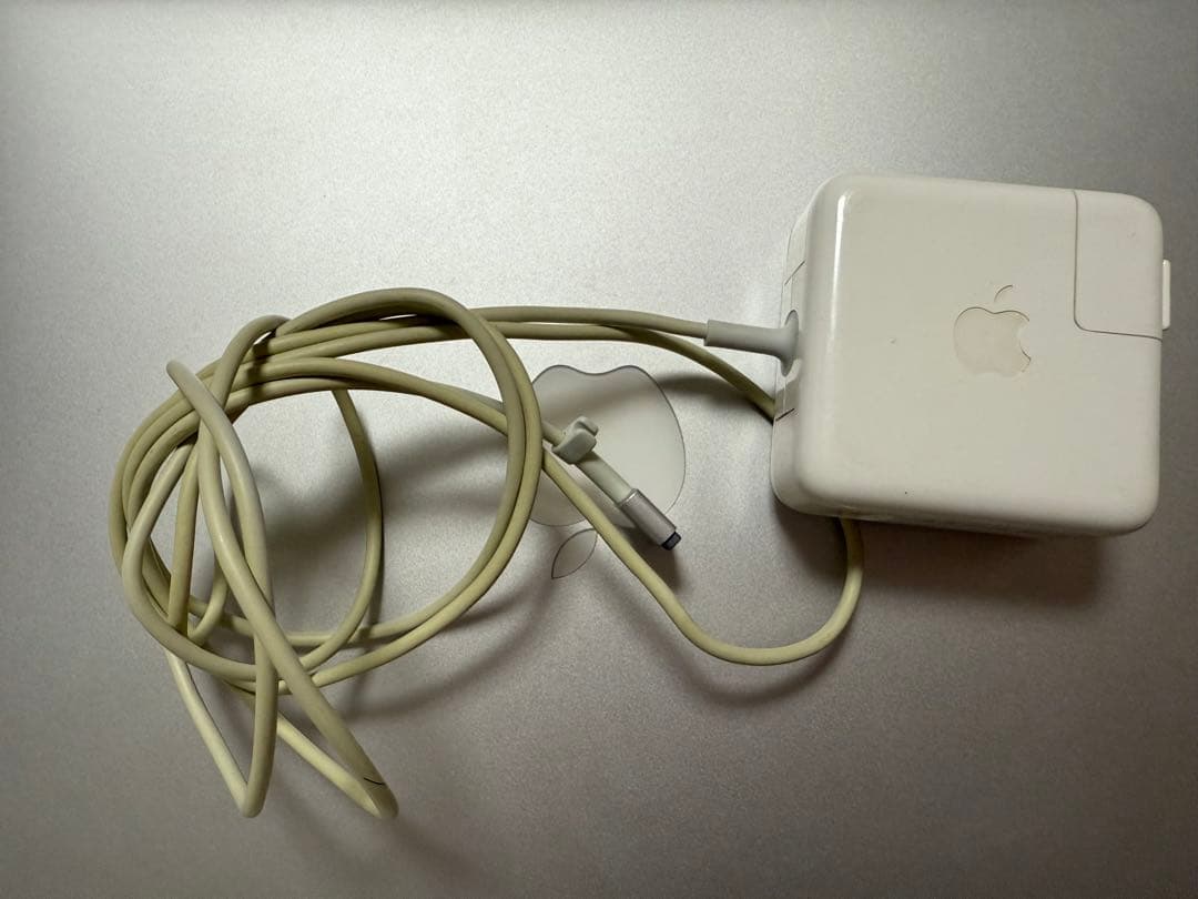 MacBook Air【13インチ・Early2015】充電器付き