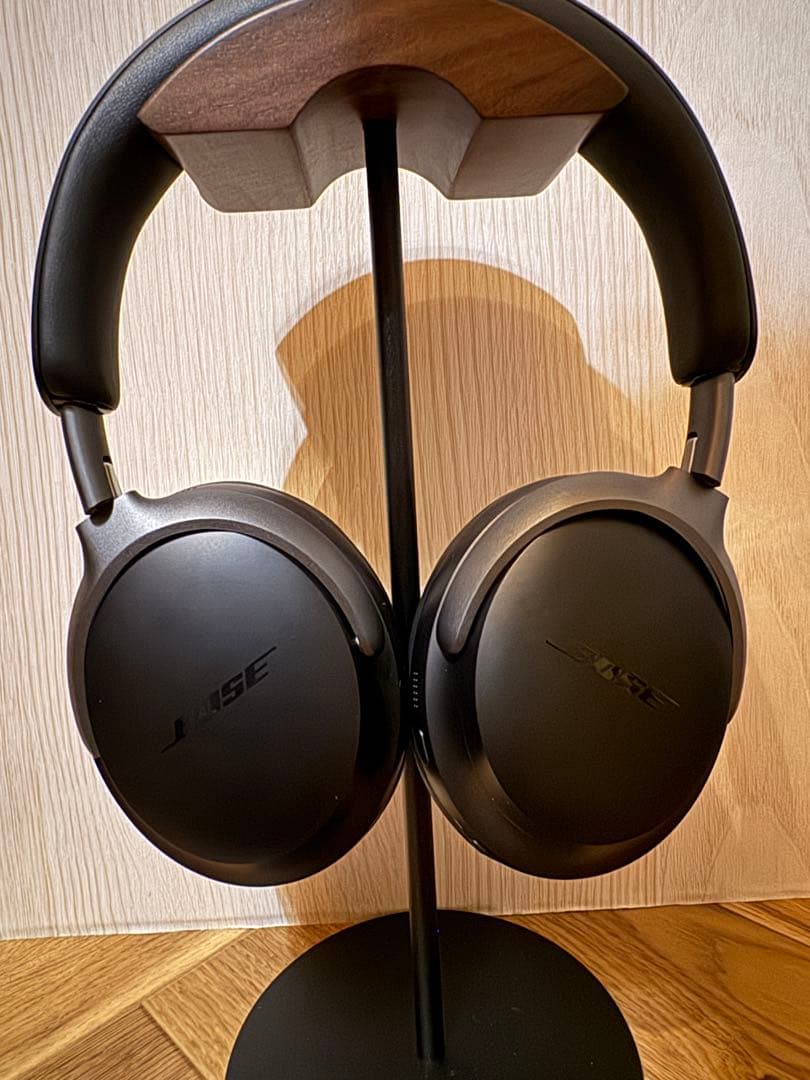 ボーズ QuietComfort Ultra Headphones スタンド付き
