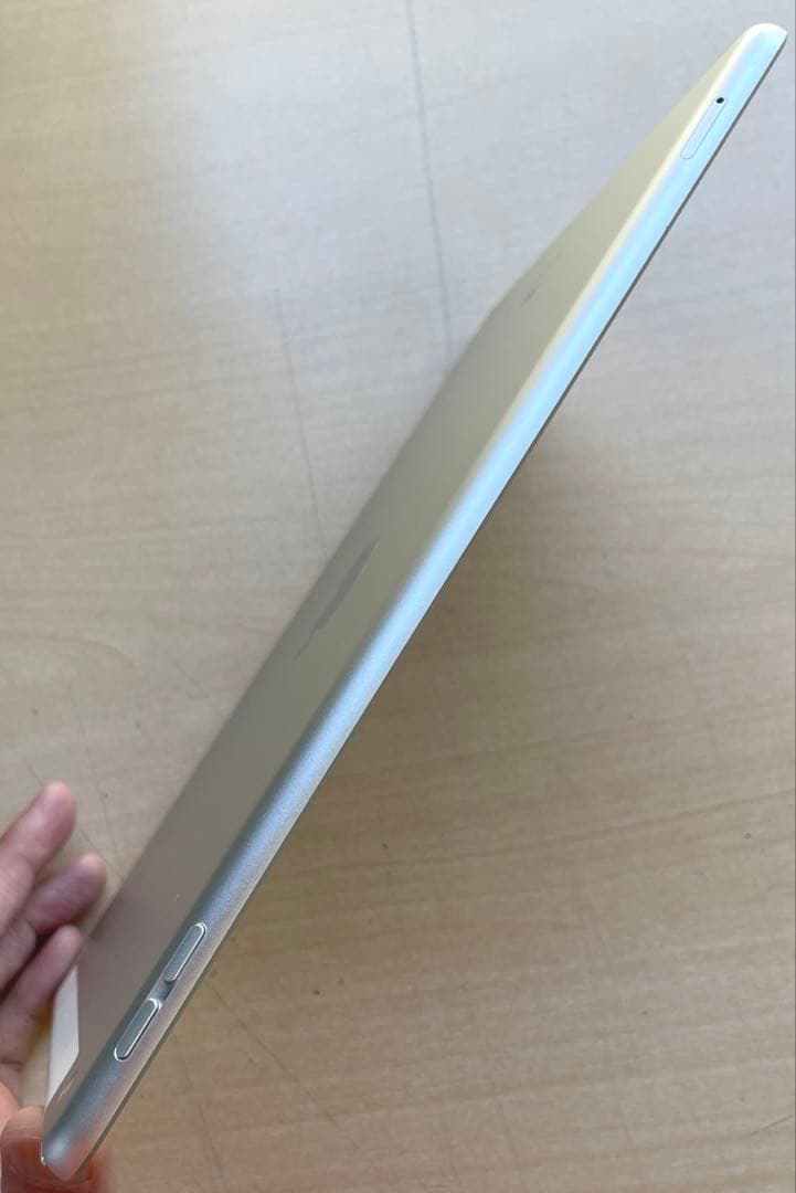 iPad 第7世代 Wi-Fi+Cellular シルバー　32GB 超美品#6