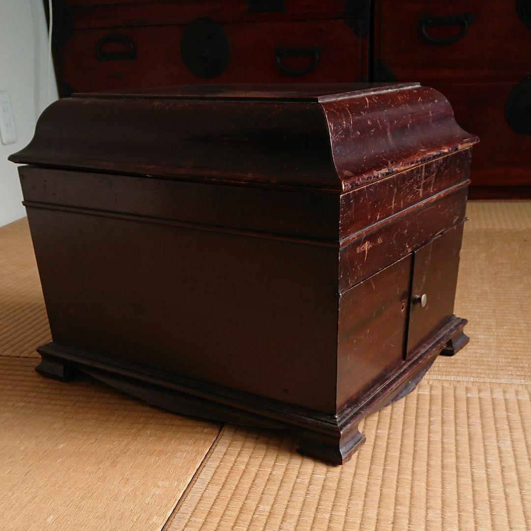 【送料無料】ご自宅のインテリアに、アンティーク蓄音機