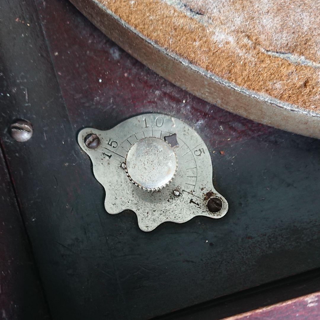 【送料無料】ご自宅のインテリアに、アンティーク蓄音機