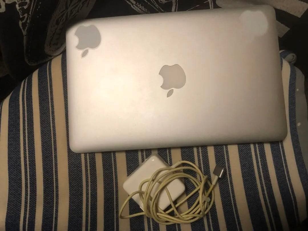 MacBook Air(11-inch, Early 2015)i5&一台限定品