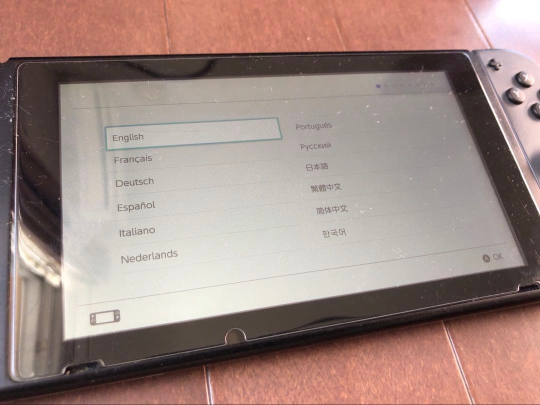 任天堂　Switch 本体