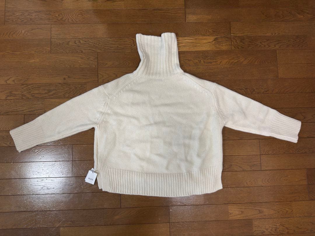 ROPE タートルネックニット