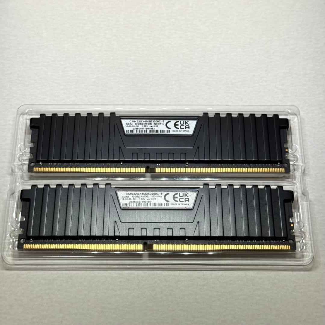 メモリー CORSAIR 32GB DDR4 3200MHz