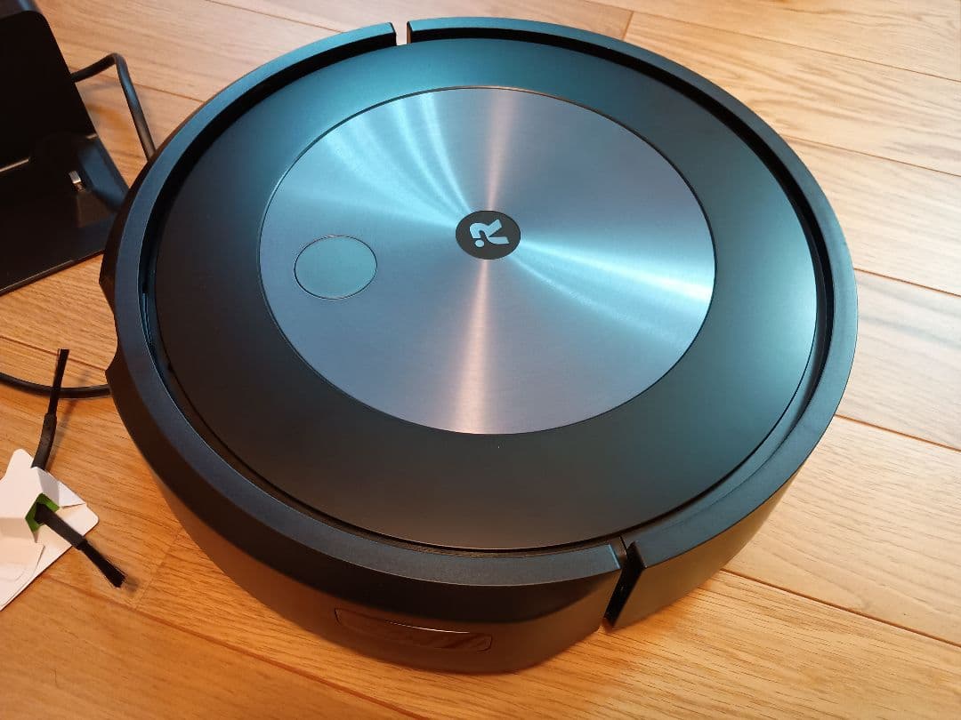 iRobot　アイロボット　ルンバ j7 ロボット掃除機 (国内正規品)