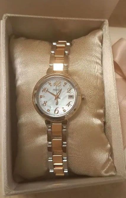 SEIKO LUKIA レディース時計