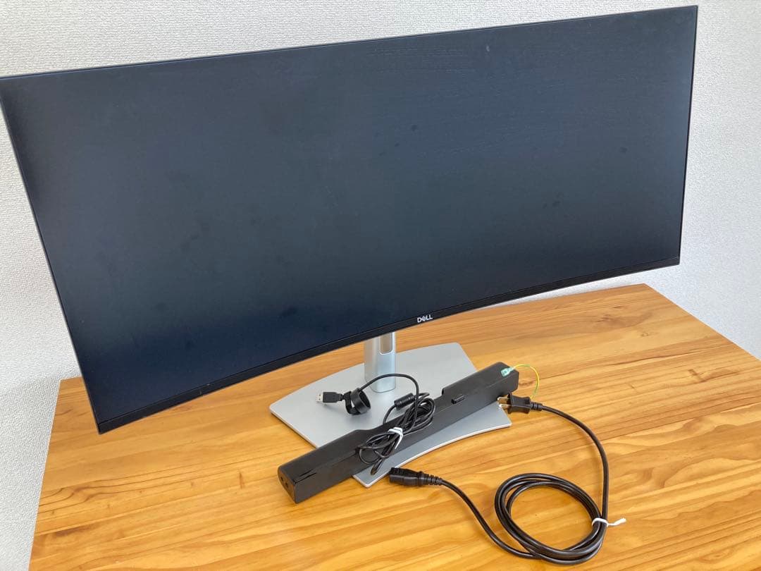 Dell 曲面モニター 本体