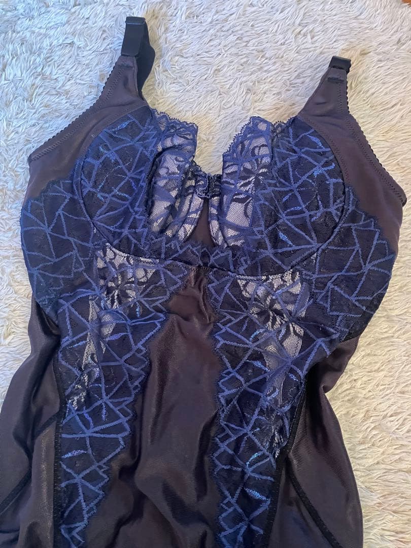 マルコD75ボディスーツ