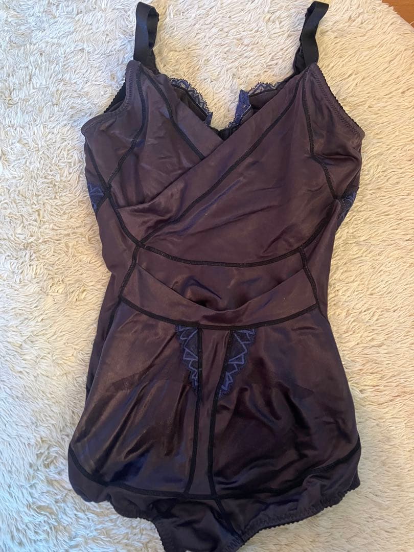 マルコD75ボディスーツ