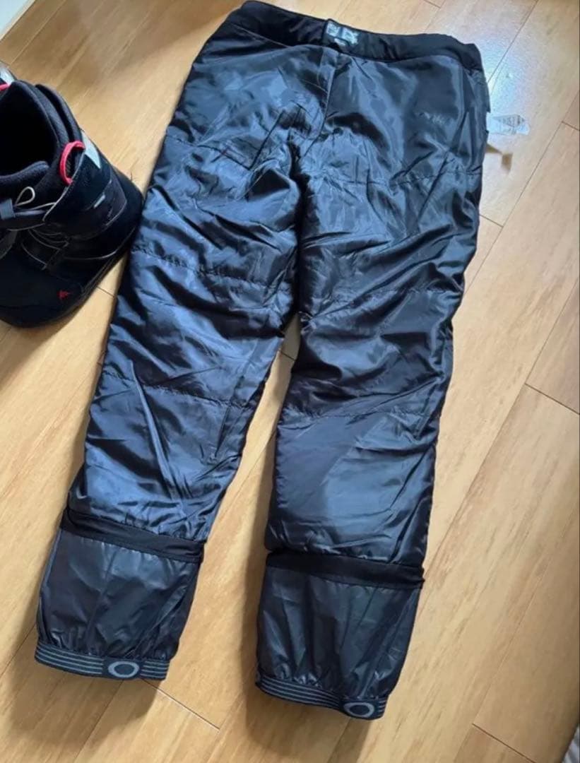 Oakley スノーボードパンツ 黒