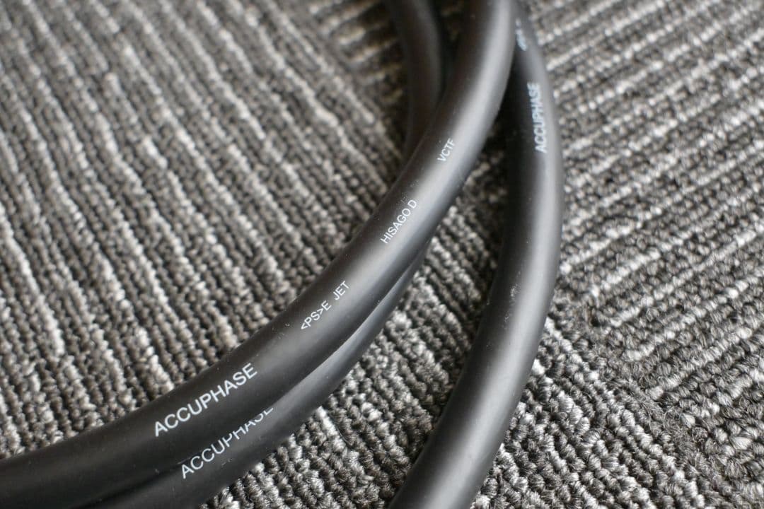 Accuphase　電源ケーブル　APL-1　2m