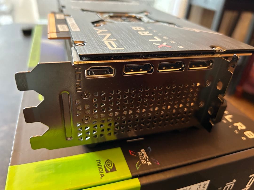 PNY GeForce RTX 4080グラフィックボード