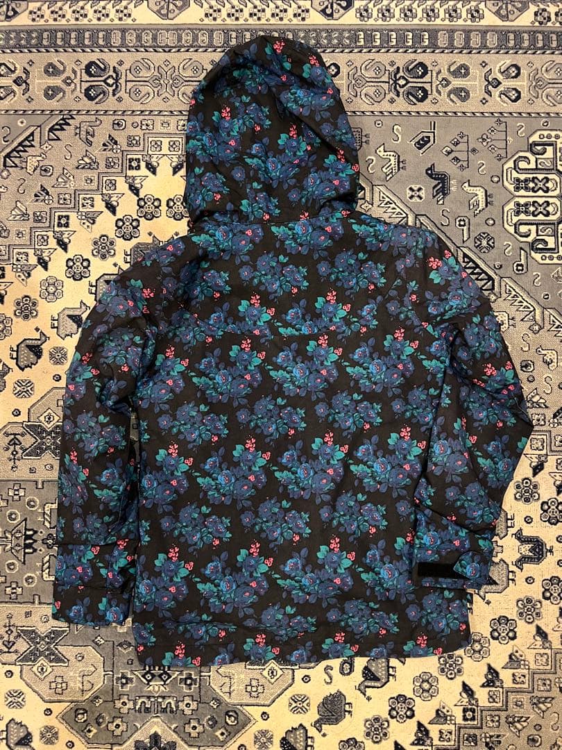 BURTON キッズ用スノーボードウェア　上下セット