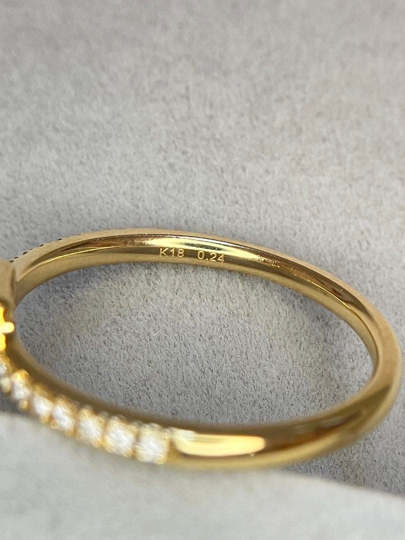 ベルシオラ　バケットカットダイヤモンド　リング　k18 0.24ct 13号