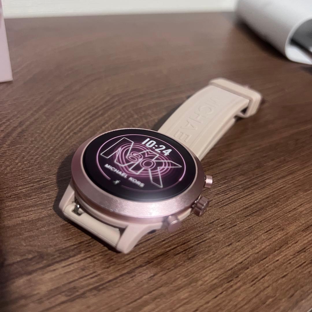 MICHAEL KORS スマートウォッチ ピンク