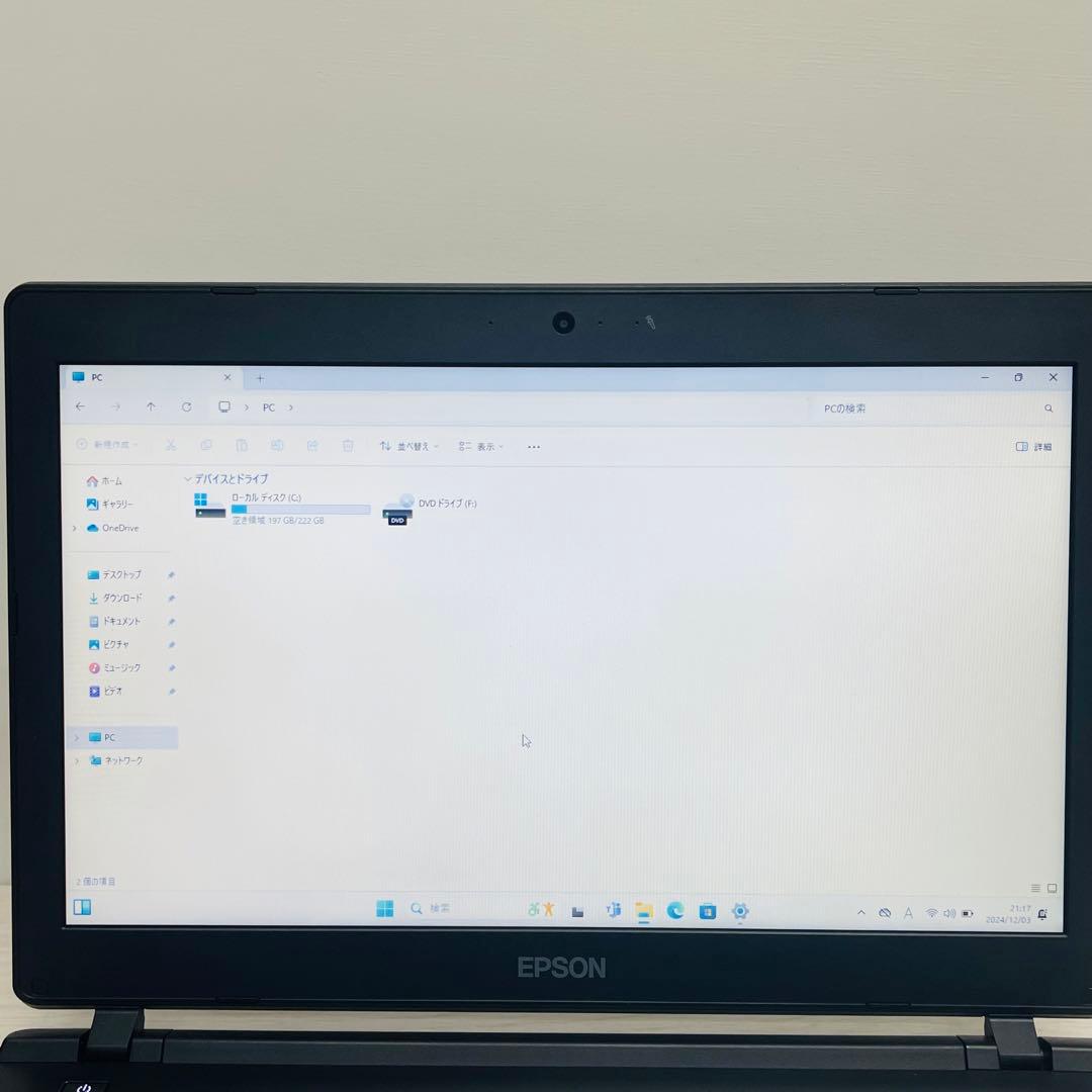 Windowsノート本体 EPSON Endeavor NJ4000E i5-6200U 8GB 256