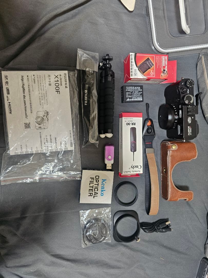 FUJIFILM Xシリーズ 富士フイルム X100F BLACK 付属品多数
