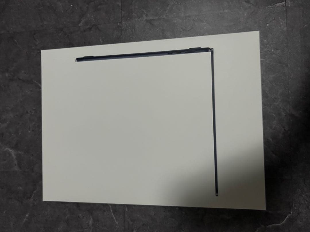 美品　MacBook Air M4 15インチ