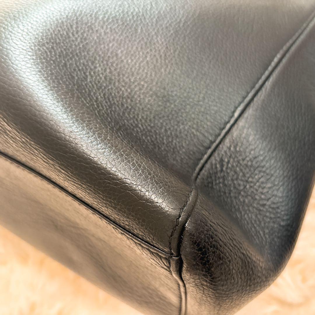 SHIPS 黒 レザー トートバッグ A4収納 シップス 本革 ビジネスバック