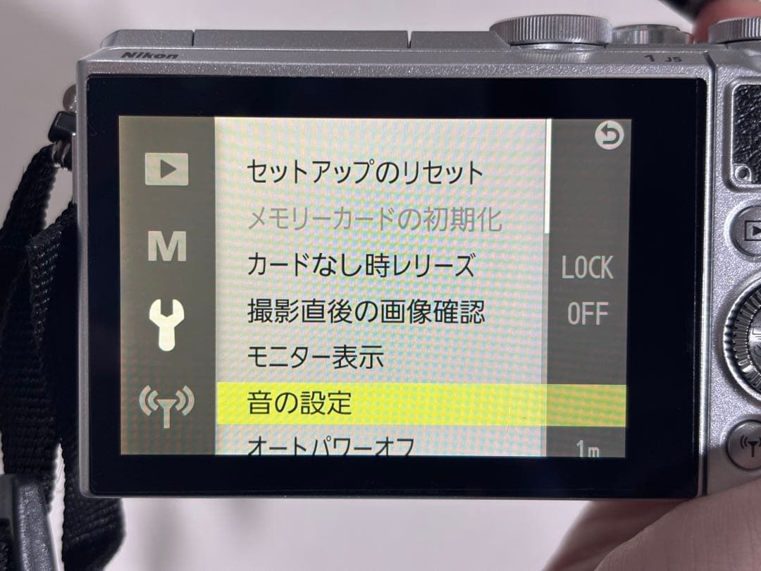 【美品】動作確認済みNikon 1 J5 ミラーレスカメラ