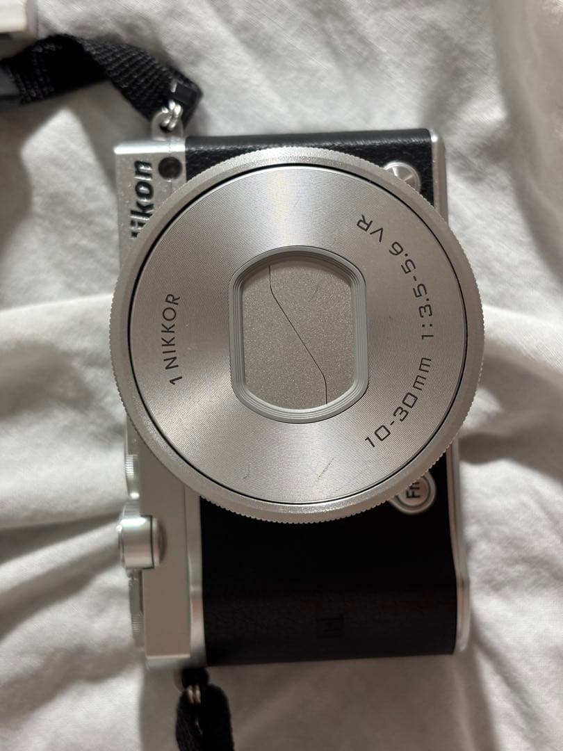 【美品】動作確認済みNikon 1 J5 ミラーレスカメラ