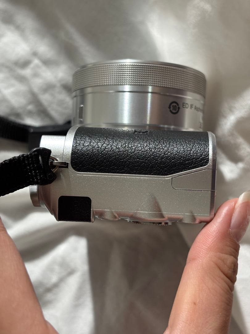 【美品】動作確認済みNikon 1 J5 ミラーレスカメラ