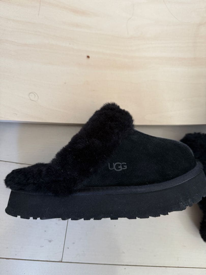 UGG ディスケット　ブラック ムートンブーツ