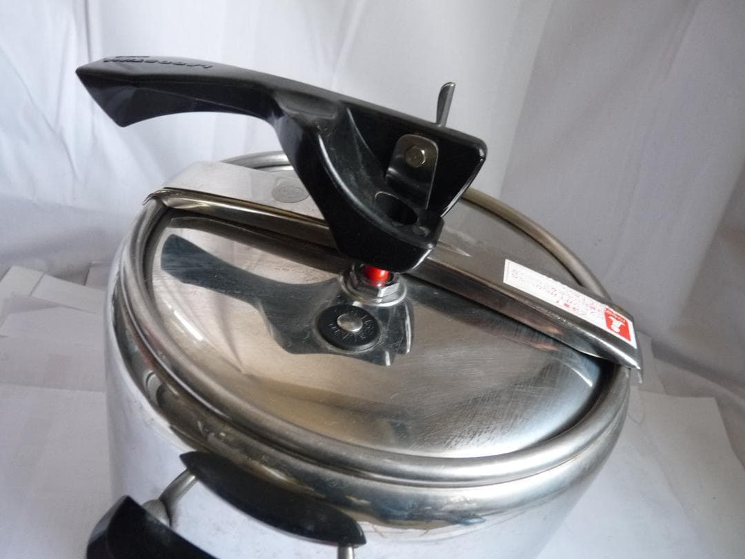 ラゴスティーナ 圧力鍋 7L　イタリア製