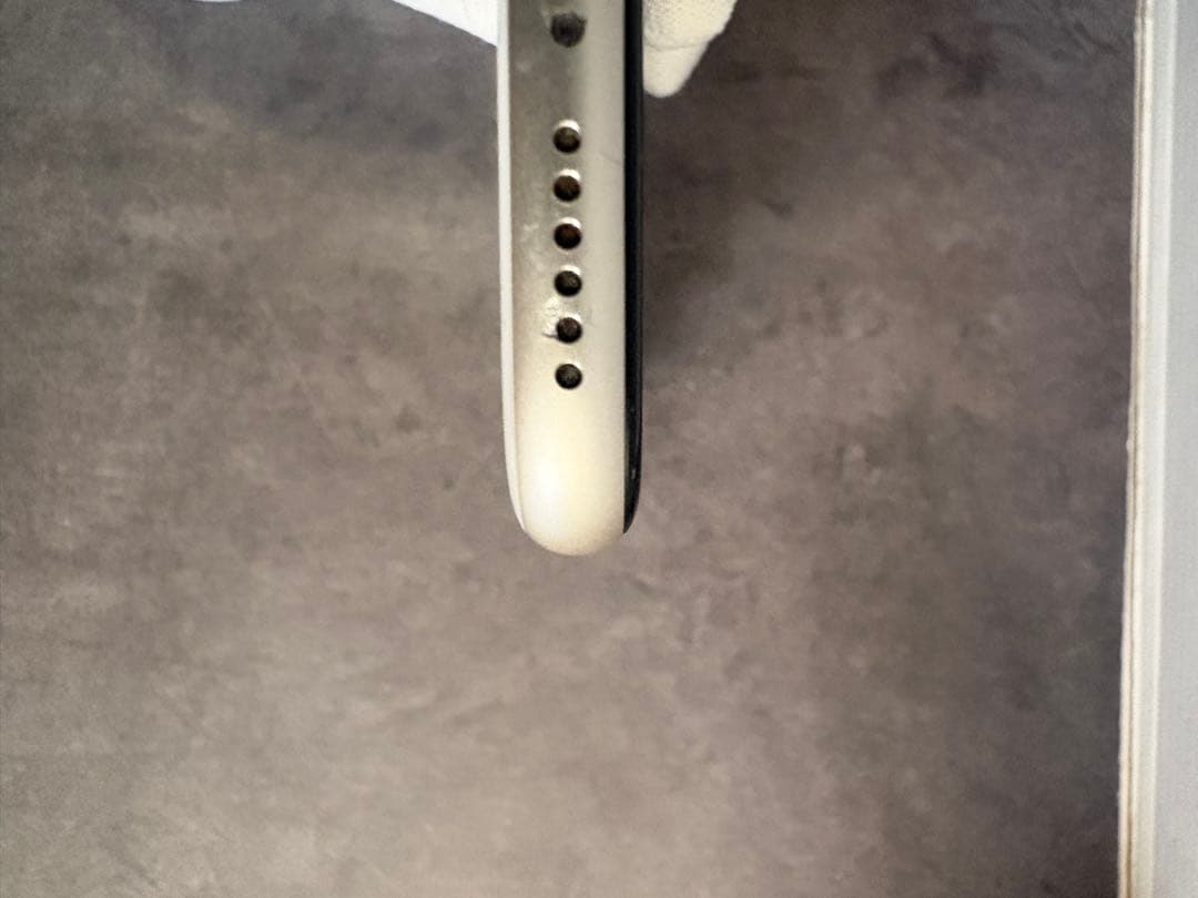 Apple iPhone SE (第3世代) 本体