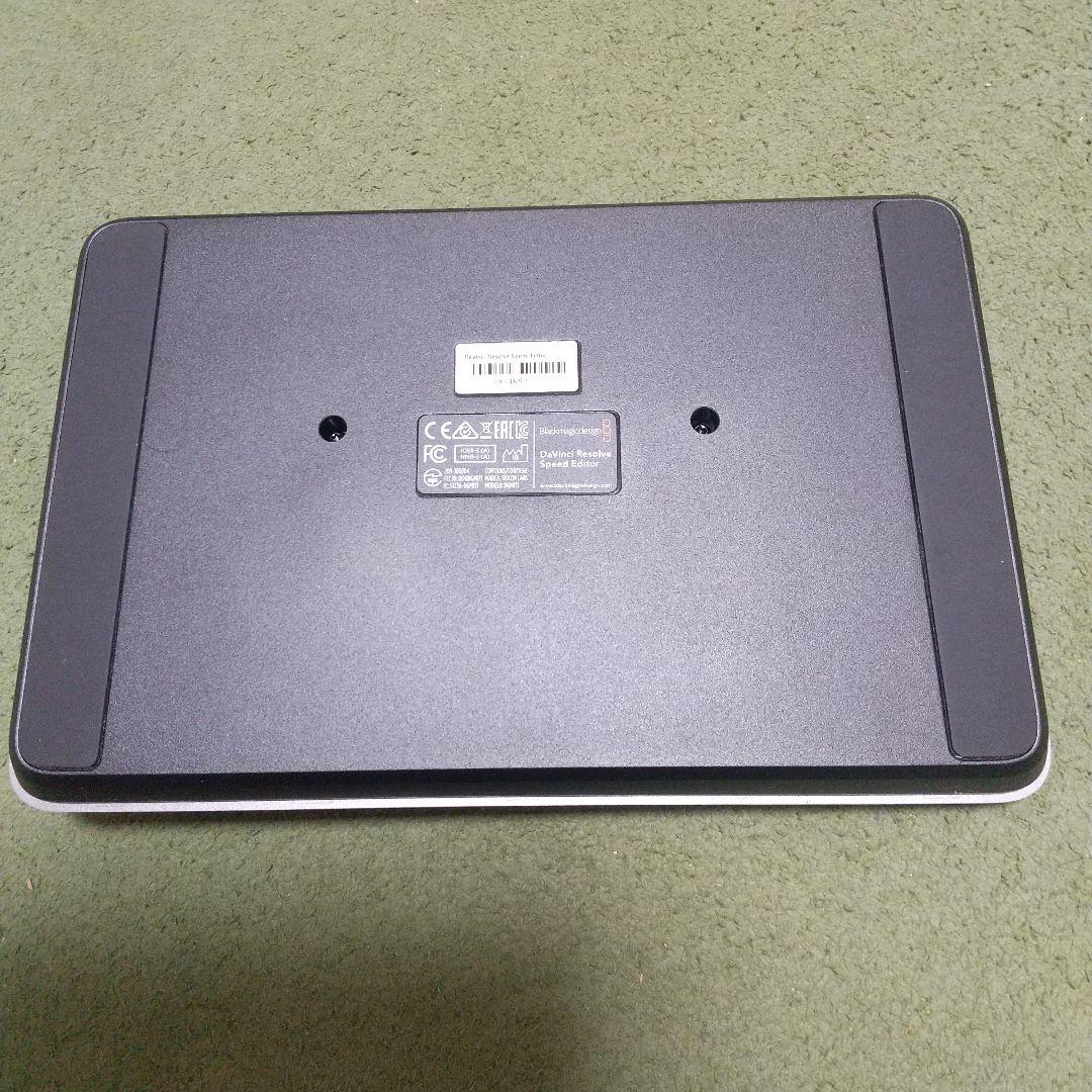 DaVinci Resolve Speed Editor(ライセンスカード付き)