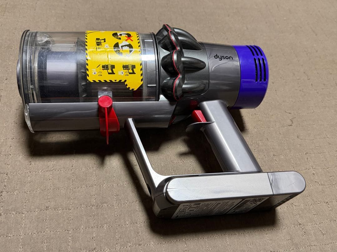 dyson cyclone v10 fluffy ダイソン サイクロン 掃除機