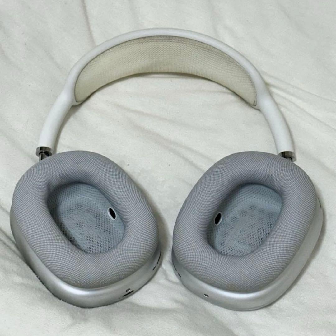 Apple AirPods Max シルバー　ヘッドホン