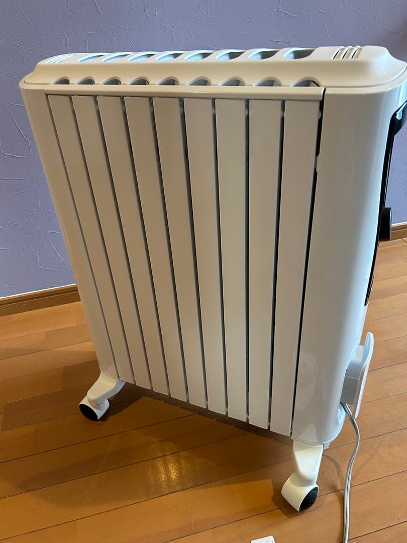 デロンギ　オイルヒーター　ユニカルド