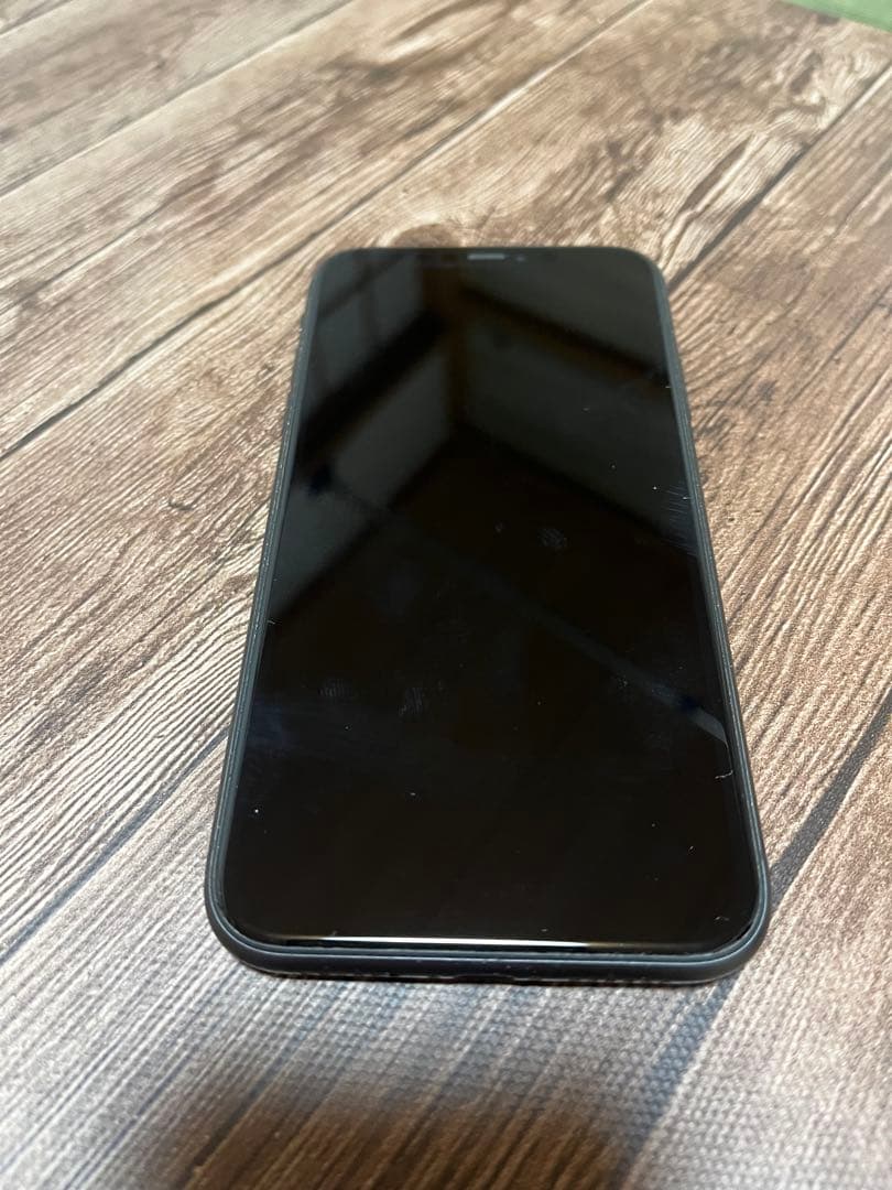 Apple iPhone 11 ブラック　64GB