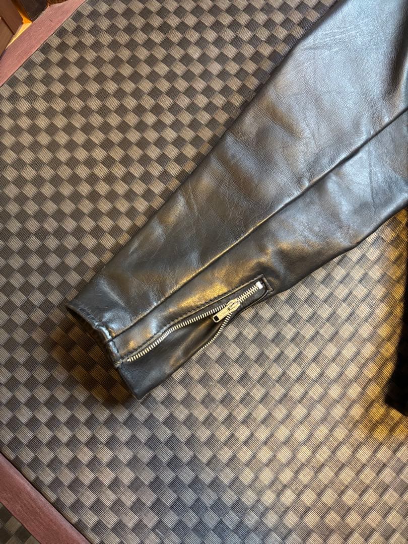 ［金欠により大値幅下げ！早い者勝ち‼️］ Schott シングルライダース　40