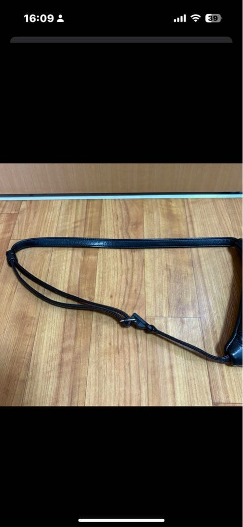 アエタ　aeta s黒 レザー ボディバッグ・ウエストポーチ