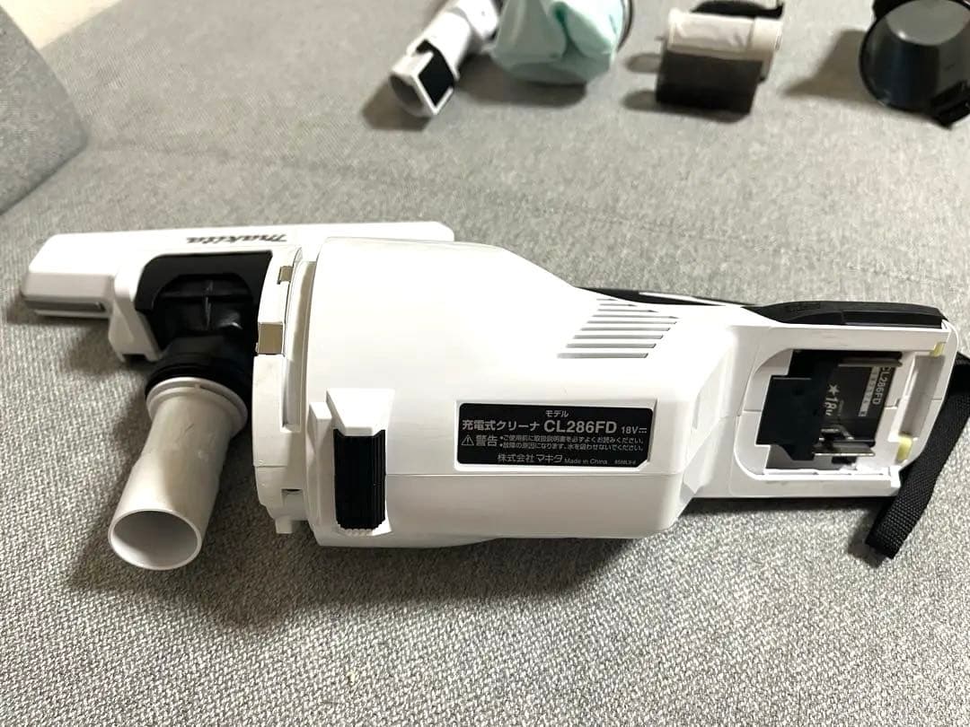 Makita マキタ 充電式 クリーナー CL286FD 18V 本体