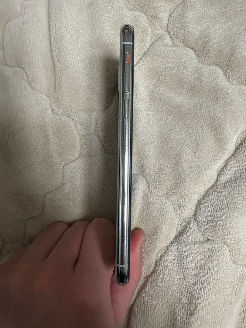 iPhoneXs 64GB 79% シルバー