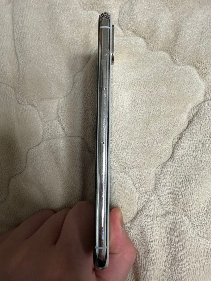 iPhoneXs 64GB 79% シルバー